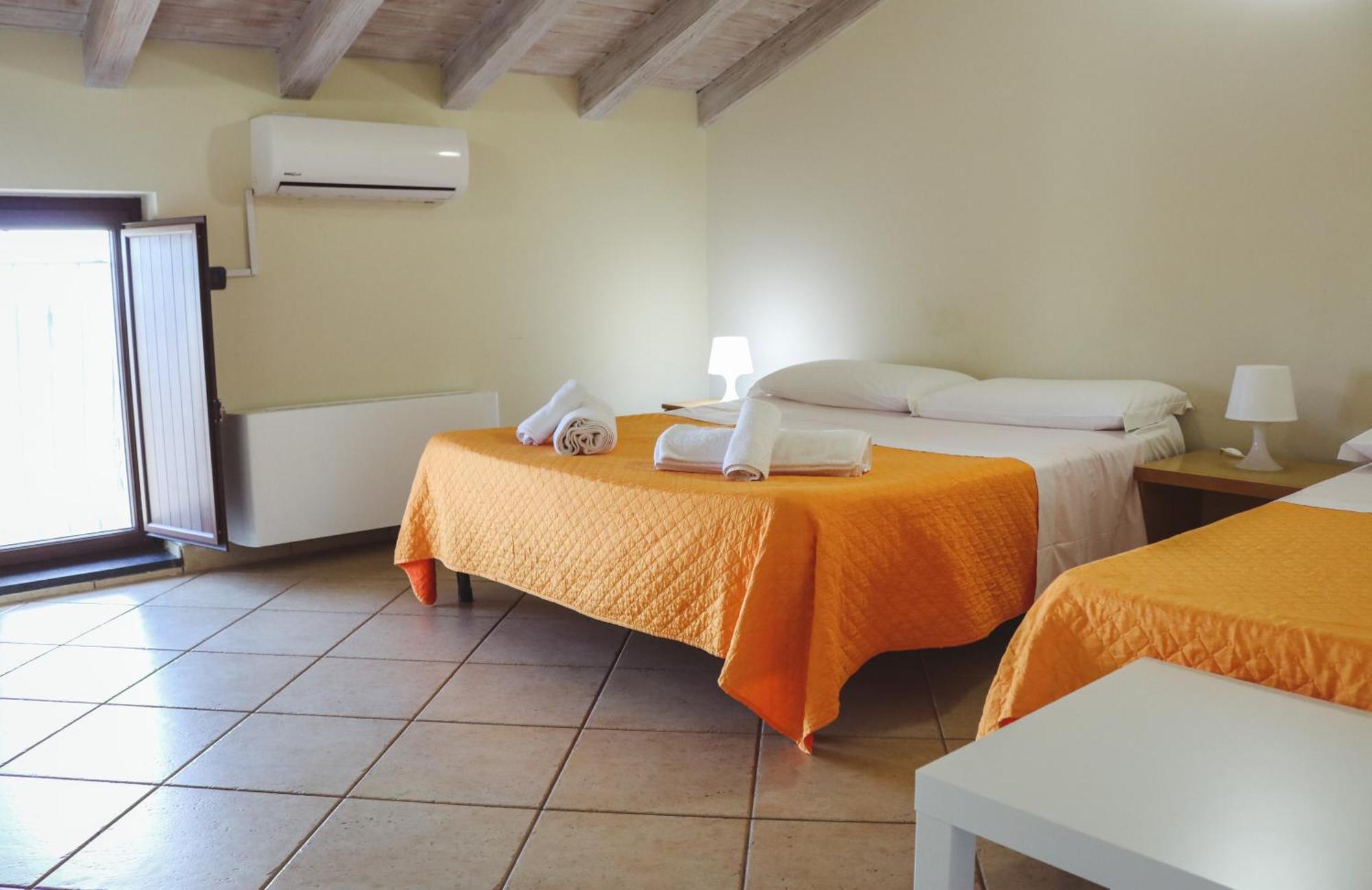 Ranch Simeto Hotel Paterno  Luaran gambar